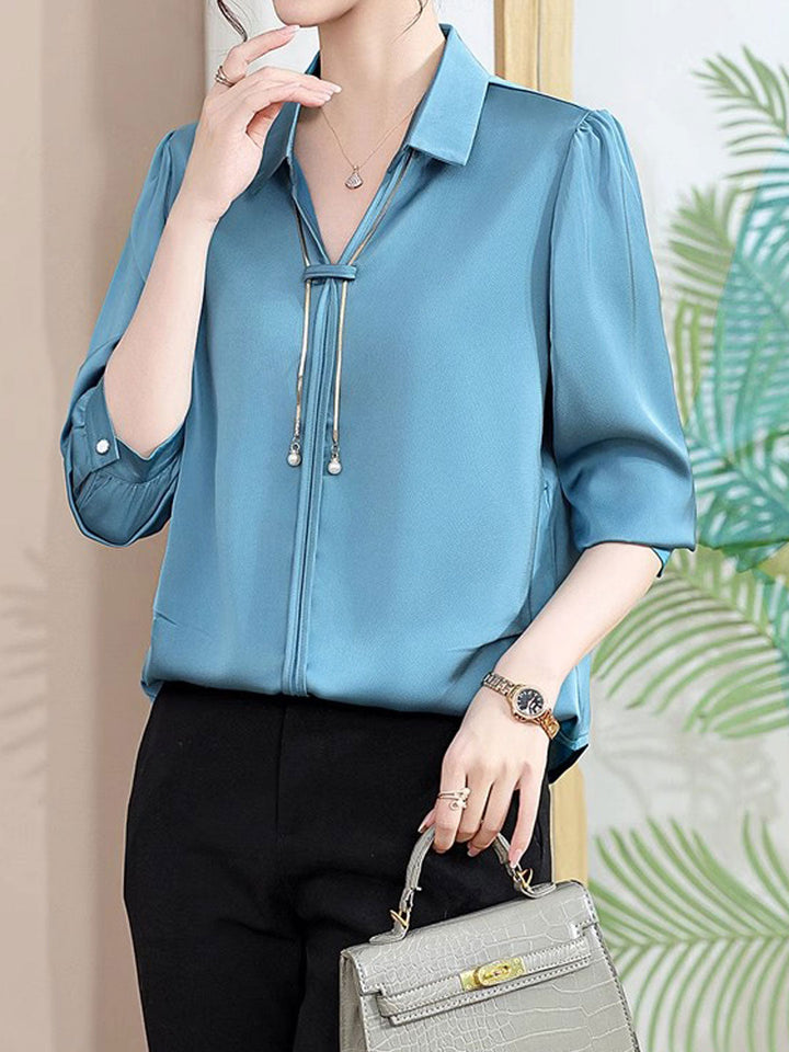 Claire – Chemise en satin à col en V élégant
