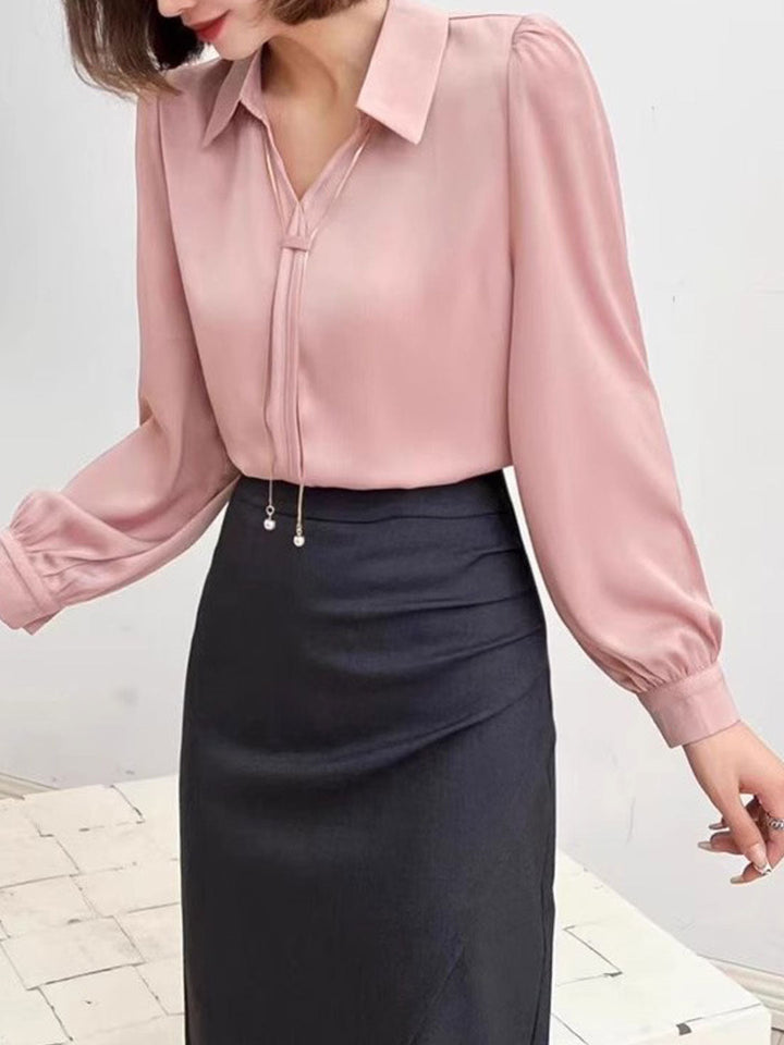 Claire – Chemise en satin à col en V élégant