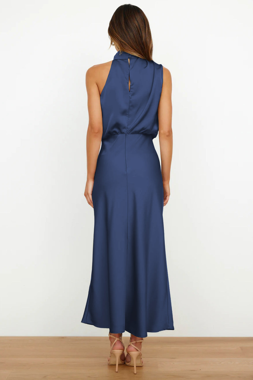 Theresa – Robe Longue Dos Nu Élégante et Polyvalente